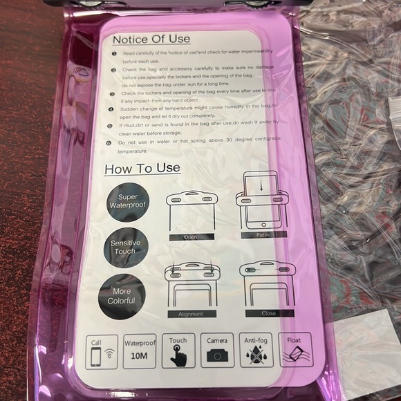 Kata Spade waterproof phone bag - Picture 2 of 4